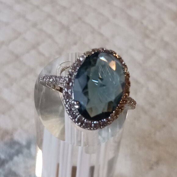 Silver London Blue Topaz and CZ Fashion Halo Ring Size 8.75 NWOT - Picture 8 of 15